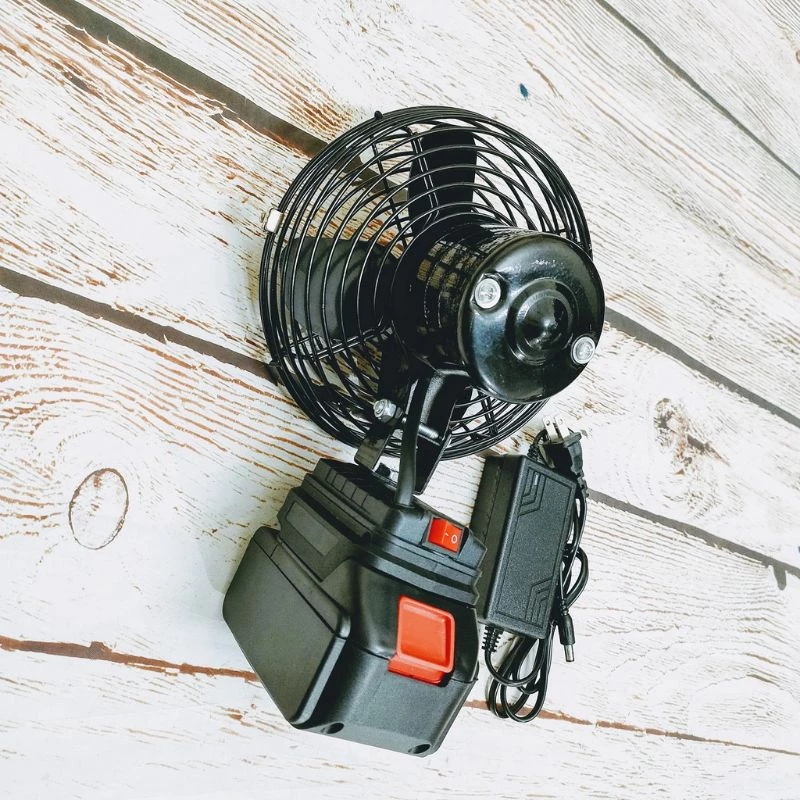 Quạt pin tích điện Makita 8 inch